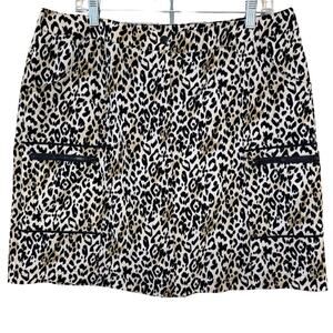 Chico’s Zenergy Golf Skort Size 2.5/L/ Animal Print 6” Inseam Zippered Pockets